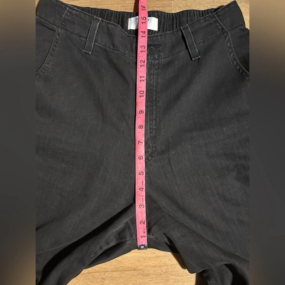 Denizen from Levi's Charcoal Black Loose Taper Womens Jeans Size 6 W28 High rise
